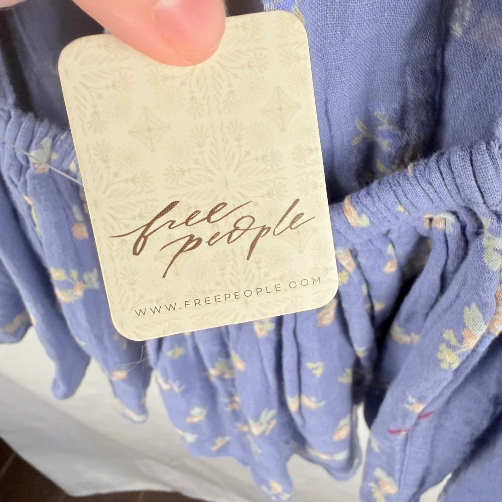 Free People Chloe Floral Print Indigo Combo Open Back Top Medum Boho Flowy NWT‎